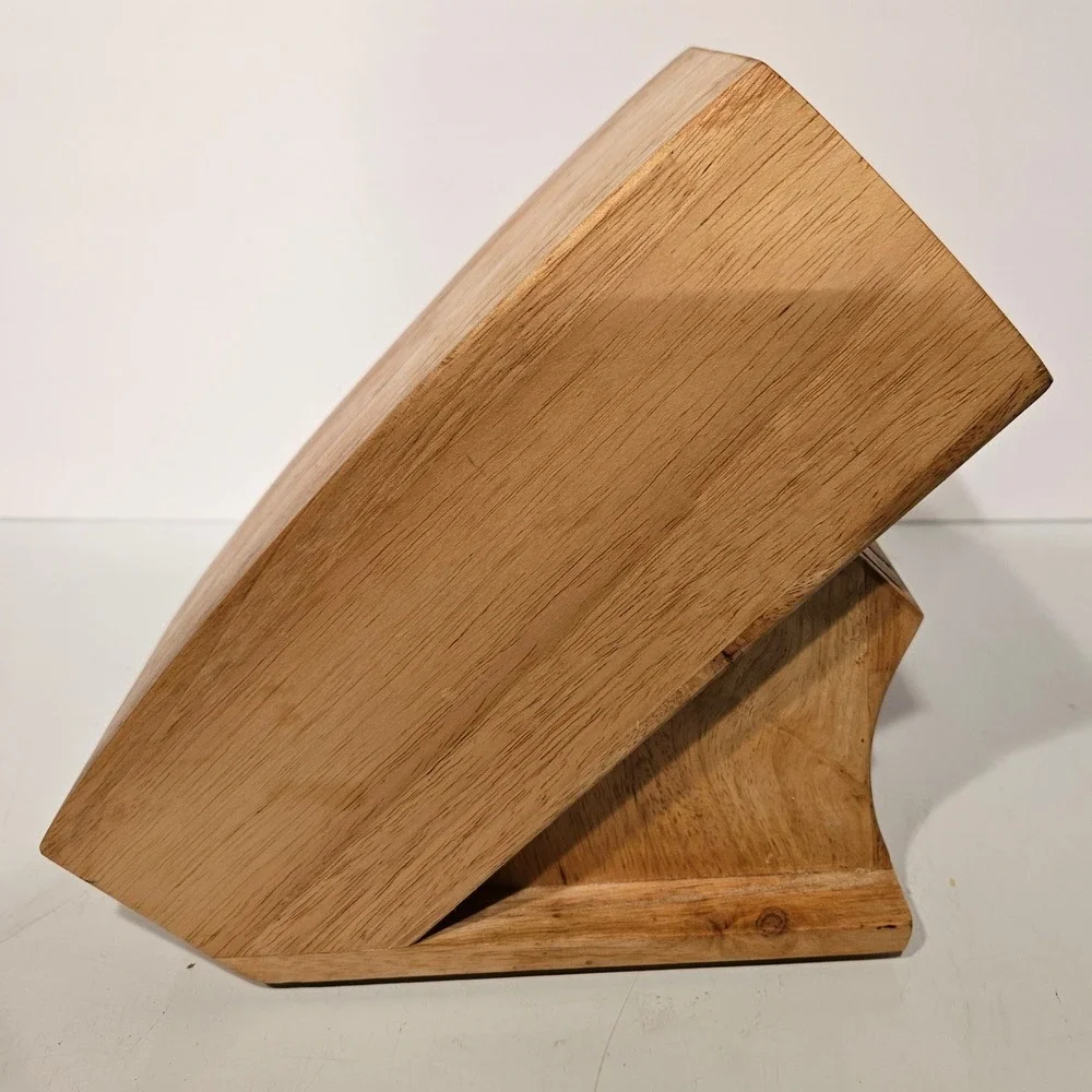 Chicago Cutlery Wood Knife Block Natural Brown 10 Slot Built-in Sharpener